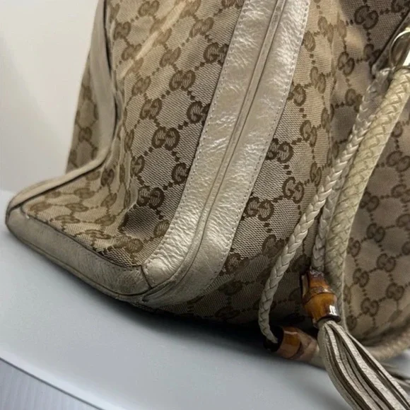 Gucci Tan Tote Bag with Iconic Design 100% Authentic - Picture 12 of 12